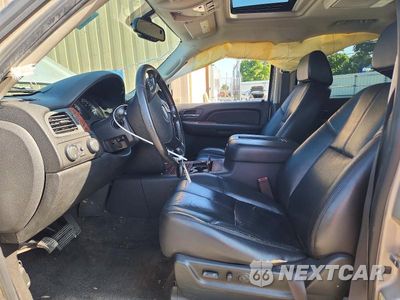 Zdjęcie 7 z 13 samochodu: 2007 CHEVROLET TAHOE K1500 VIN:1GNFK13007J384105 - miniatura