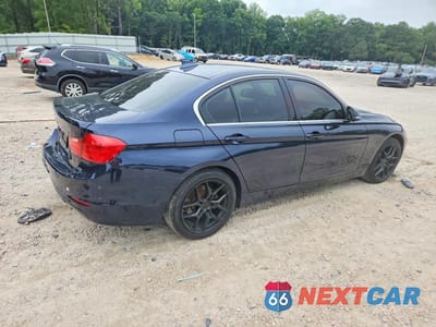 Trzecie zdjęcie samochodu z tyłu: 2015 BMW 328 XI SULEV VIN:WBA3B5G50FNS12153 - miniatura