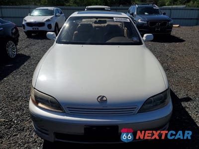 Piąte zdjęcie samochodu w środku: 1995 LEXUS ES 300 VIN:JT8GK13T0S0128969 - miniatura