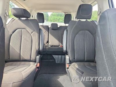 Zdjęcie 10 z 13 samochodu: 2024 CHRYSLER VOYAGER LX VIN:2C4RC1CG7RR165818 - miniatura