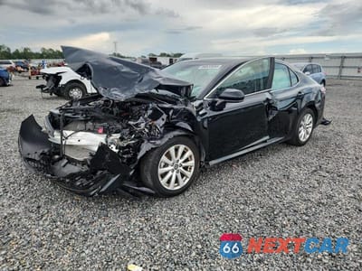 2020 TOYOTA CAMRY LE 4T1C11AK2LU997723 - główne zdjęcie licytacji z USA - miniatura