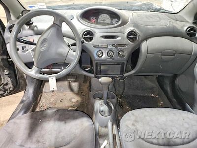 Zdjęcie 8 z 12 samochodu: 2001 TOYOTA ECHO BASE VIN:JTDBT123110156921 - miniatura