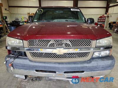 Piąte zdjęcie samochodu w środku: 2003 CHEVROLET SILVERADO K2500 HEAVY DUTY VIN:1GCHK29U73E344625 - miniatura