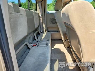Zdjęcie 10 z 12 samochodu: 2005 TOYOTA TACOMA ACCESS CAB VIN:5TEUU42N55Z081316 - miniatura