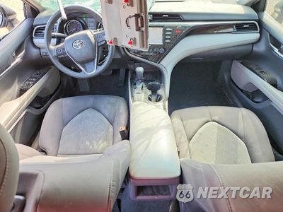 Zdjęcie 8 z 12 samochodu: 2020 TOYOTA CAMRY LE VIN:4T1C11AK1LU511404 - miniatura