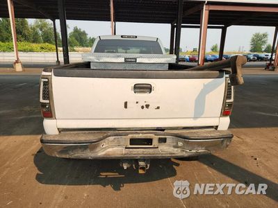 Zdjęcie 6 z 12 samochodu: 2006 GMC SIERRA K2500 HEAVY DUTY VIN:1GTHK23UX6F265361 - miniatura
