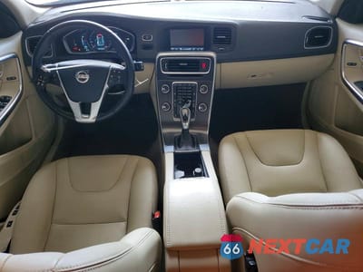 Zdjęcie 8 z 13 samochodu: 2015 VOLVO V60 PREMIER VIN:YV140MEB4F1207572 - miniatura