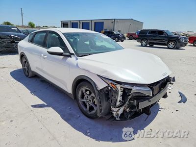 Czwarte zdjęcie samochodu z boku: 2025 KIA K4 LXS VIN:3KPFT4DE6SE030581 - miniatura