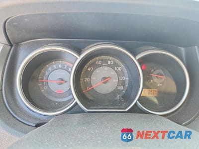 Zdjęcie 9 z 13 samochodu: 2009 NISSAN VERSA 1.8 S VIN:3N1BC13E49L355267 - miniatura