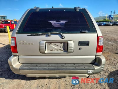 Zdjęcie 6 z 13 samochodu: 2004 ISUZU RODEO S VIN:4S2CK58W244314149 - miniatura