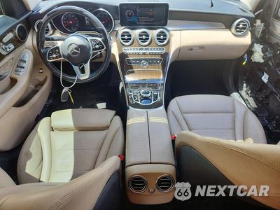 Zdjęcie 8 z 13 samochodu: 2019 MERCEDES-BENZ C 300 VIN:55SWF8DB1KU302046 - miniatura