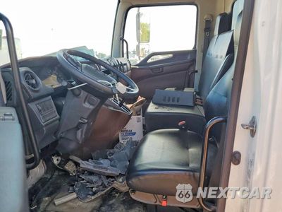 Zdjęcie 7 z 14 samochodu: 2025 HINO L6 BOX TRUCK VIN:5PVNJ7AV4S5T59119 - miniatura