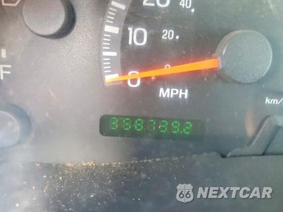 Zdjęcie 9 z 12 samochodu: 2000 FORD F150 VIN:1FTRX17W6YKA88037 - miniatura