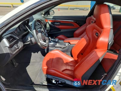 Zdjęcie 7 z 12 samochodu: 2019 BMW M4 VIN:WBS4Y9C55KAH82908 - miniatura