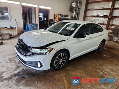 2024 VOLKSWAGEN JETTA SPORT 3VWBM7BU0RM072491 - główne zdjęcie licytacji z USA - miniatura
