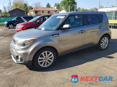 2017 KIA SOUL + KNDJP3A58H7444273 - główne zdjęcie licytacji z USA - miniatura