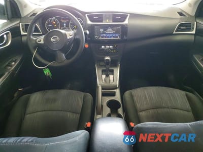 Zdjęcie 8 z 13 samochodu: 2019 NISSAN SENTRA SV VIN:3N1AB7AP6KY431893 - miniatura