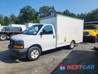 2019 GMC SAVANA BOX TRUCK 1GDY7RFP3K1332191 - główne zdjęcie licytacji z USA - miniatura