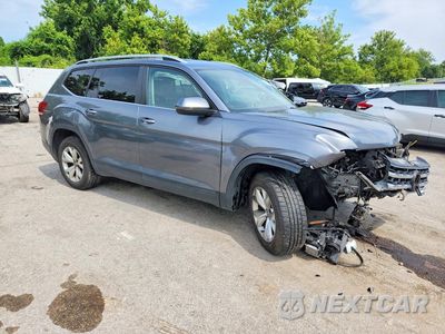 Czwarte zdjęcie samochodu z boku: 2019 VOLKSWAGEN ATLAS SE VIN:1V2WR2CA8KC546156 - miniatura