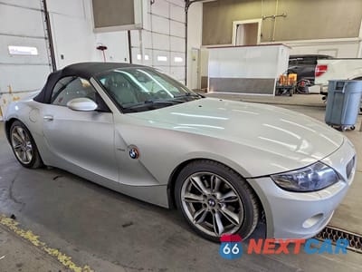 Czwarte zdjęcie samochodu z boku: 2003 BMW Z4 3.0 VIN:4USBT53403LU01105 - miniatura