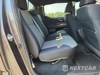 Zdjęcie 10 z 12 samochodu: 2022 TOYOTA TACOMA TRD SPORT VIN:3TMAZ5CN5NM167022 - miniatura