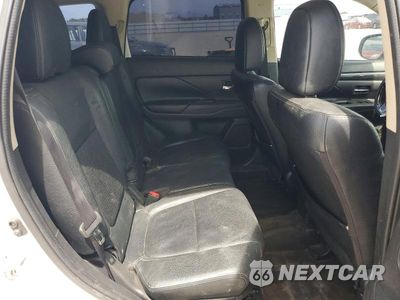 Zdjęcie 11 z 13 samochodu: 2016 MITSUBISHI OUTLANDER GT VIN:JA4JZ4AX2GZ022112 - miniatura