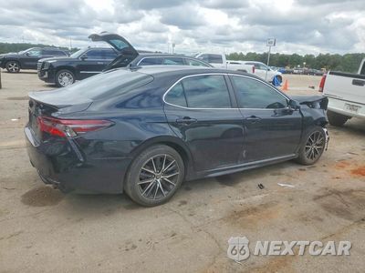 Trzecie zdjęcie samochodu z tyłu: 2024 TOYOTA CAMRY SE VIN:4T1S11AK8RU920584 - miniatura