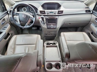 Zdjęcie 8 z 13 samochodu: 2016 HONDA ODYSSEY TOURING VIN:5FNRL5H94GB052757 - miniatura