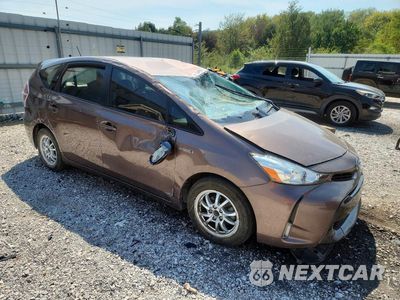 Czwarte zdjęcie samochodu z boku: 2015 TOYOTA PRIUS V THREE VIN:JTDZN3EU1FJ016877 - miniatura