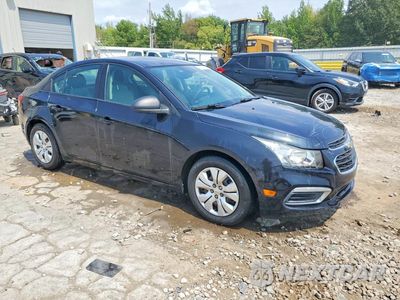 Czwarte zdjęcie samochodu z boku: 2015 CHEVROLET CRUZE LS VIN:1G1PA5SH8F7234116 - miniatura