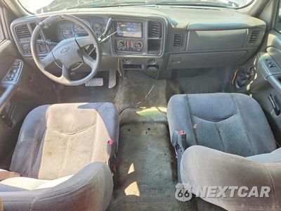 Zdjęcie 8 z 12 samochodu: 2006 CHEVROLET SILVERADO C1500 VIN:2GCEC13VX61343146 - miniatura
