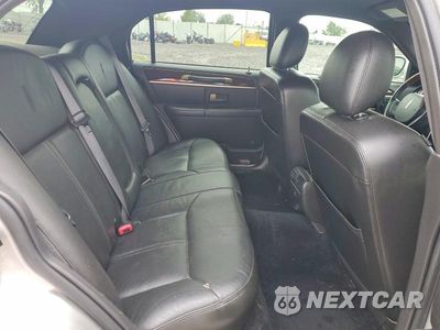 Zdjęcie 10 z 12 samochodu: 2009 LINCOLN TOWN CAR SIGNATURE LIMITED VIN:2LNHM82V09X629167 - miniatura