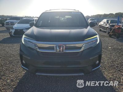 Piąte zdjęcie samochodu w środku: 2019 HONDA PILOT TOURING VIN:5FNYF5H67KB016918 - miniatura