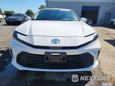 Piąte zdjęcie samochodu w środku: 2026 TOYOTA CAMRY LE VIN:4T1DAACK3TU730575 - miniatura