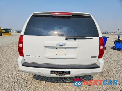 Zdjęcie 6 z 13 samochodu: 2011 CHEVROLET SUBURBAN K1500 LT VIN:1GNSKJE30BR210731 - miniatura