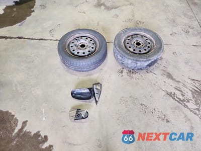 Zdjęcie 12 z 13 samochodu: 2001 SATURN SL VIN:1G8ZF52891Z272642 - miniatura