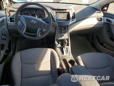 Zdjęcie 8 z 13 samochodu: 2015 HYUNDAI ELANTRA SE VIN:5NPDH4AEXFH638960 - miniatura
