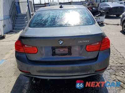 Zdjęcie 6 z 12 samochodu: 2012 BMW 328 I VIN:WBA3A5C56CF344719 - miniatura