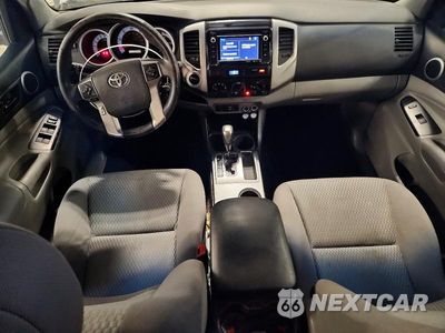 Zdjęcie 8 z 12 samochodu: 2014 TOYOTA TACOMA V6 VIN:3TMLU4EN6EM143181 - miniatura