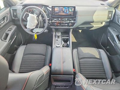 Zdjęcie 8 z 13 samochodu: 2026 NISSAN PATHFINDER ROCK CREEK VIN:5N1DR3BE5TC240290 - miniatura