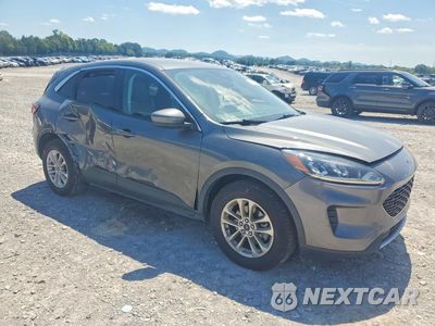 Czwarte zdjęcie samochodu z boku: 2021 FORD ESCAPE SE VIN:1FMCU0BZ6MUA78581 - miniatura