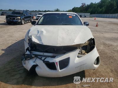 Piąte zdjęcie samochodu w środku: 2004 PONTIAC GRAND PRIX GTP VIN:2G2WR524041189955 - miniatura