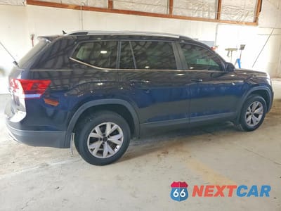 Trzecie zdjęcie samochodu z tyłu: 2018 VOLKSWAGEN ATLAS SE VIN:1V2DR2CA1JC501341 - miniatura