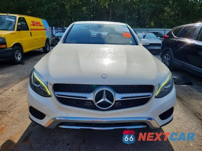 Piąte zdjęcie samochodu w środku: 2017 MERCEDES-BENZ GLC COUPE 300 4MATIC VIN:WDC0J4KB4HF212728 - miniatura