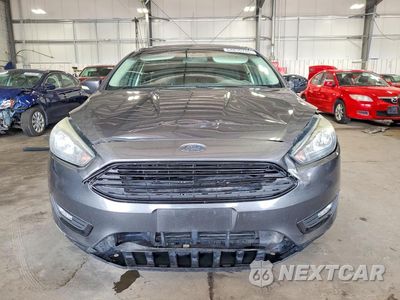 Piąte zdjęcie samochodu w środku: 2017 FORD FOCUS SE VIN:1FADP3FE7HL303603 - miniatura