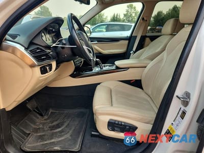 Zdjęcie 7 z 13 samochodu: 2016 BMW X5 XDRIVE35D VIN:5UXKS4C55G0N15053 - miniatura