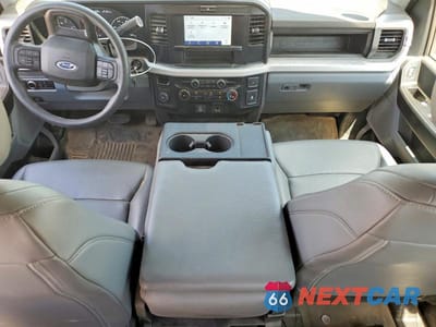 Zdjęcie 8 z 14 samochodu: 2025 FORD F250 SUPER DUTY VIN:1FT7W2AT8SED34929 - miniatura