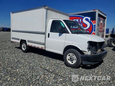 Czwarte zdjęcie samochodu z boku: 2024 GMC SAVANA BOX TRUCK VIN:1GD07RFP7R1215902 - miniatura