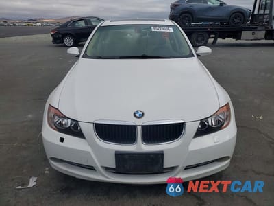 Piąte zdjęcie samochodu w środku: 2008 BMW 328 XI SULEV VIN:WBAVC73588KP38851 - miniatura