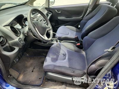 Zdjęcie 7 z 12 samochodu: 2013 HONDA FIT SPORT VIN:JHMGE8H56DC048765 - miniatura